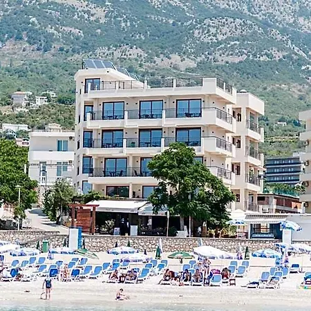 Sunset Hotel 4*