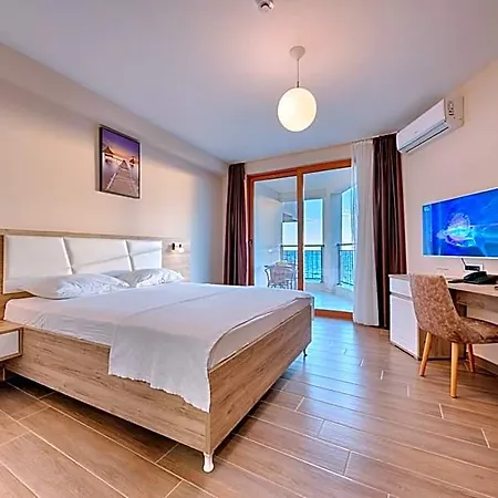 Sunset Hotel