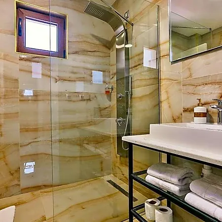 Sunset Hotel 4*